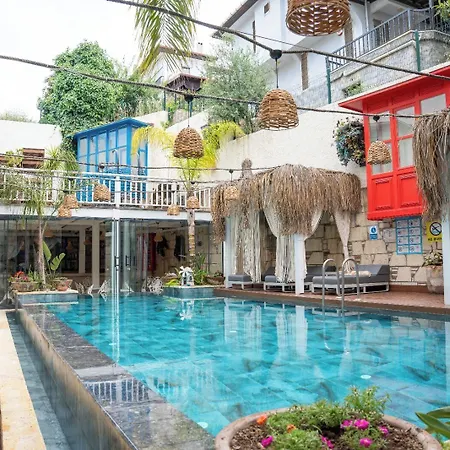 Tnr & Hotel Kusadası
